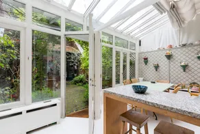 Veeve - Charming Townhouse near Parc Montsouris - Image 4