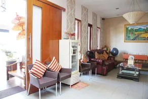 RedDoorz Near Ciputra World - Image 4