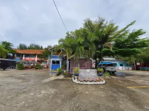 OYO 90410 D'Geting Beach Resort - Image 3