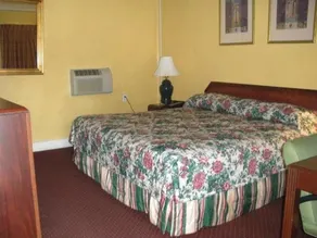 Budget Inn of Aberdeen - Image 3