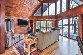 Pickerel Lodge - 4 Br Home - Image 5