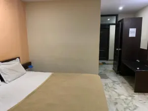 Hotel Bramha - Image 5