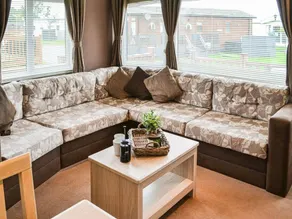 Remarkable 2-bed Lodge in Northumberland - Image 5