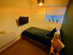 Lovely Rooms in a Quiet Place of Woking - Image 3
