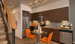 NW DC Luxury Apts - Image 3