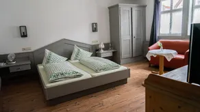 Landhotel Alte Schmiede - Image 3