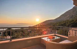 Amazing Home in Tucepi With Wifi and 4 Bedrooms - Image 3