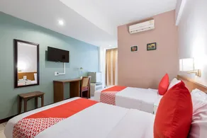 OYO 335 Top Inn Khaosan - Image 5