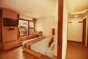 Hotel Shalom Palace - Image 2