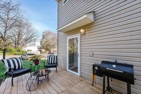 The Holly House In Downtown Demorest 2 Bedroom Home by Redawning - Image 2