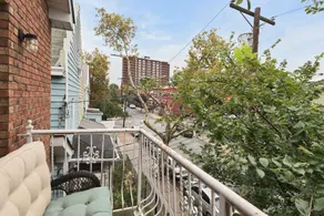 Racpanos Modern Stay on Union Street - Image 4