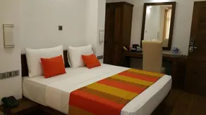 Neo Holiday Home - Image 2