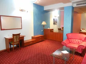 Armenian Royal Palace - Image 5