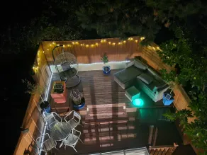 Beach Front 2-bed Apartment With Deck & BBQ - Image 3
