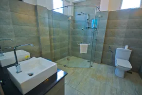 Monsoon Suites - Image 3