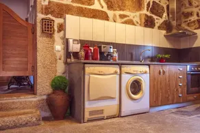 2 bedrooms house with furnished terrace and wifi at Fornos de Algodres 2 km away from the beach - Image 4