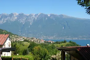 Inviting 2-bed House in Tignale - Image 3