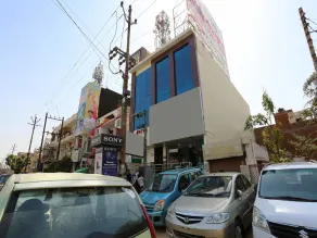KN Plaza Hotel by OYO Rooms - Image 4