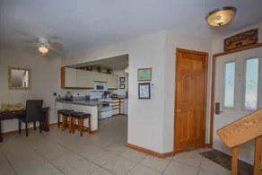 Utopia House - Image 5