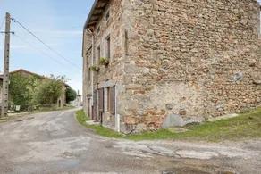 Maison charmante à Valprivas avec jardin privé. - Image 3