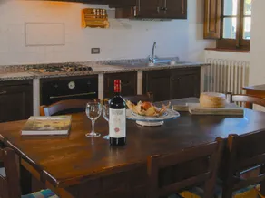 Agriturismo near Cortona with Spacious Garden & Swimming Pool - Image 4