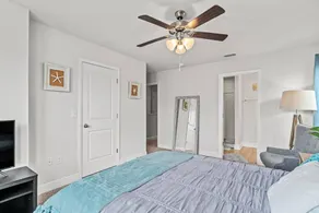 Pogo's Paradise Townhome - Image 3