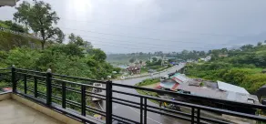 Hotel Chand Himalayan Brothers - Image 3