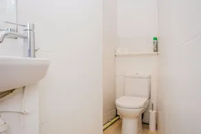 Comfortable Bright & Spacious 2 Bed Central London - Image 5