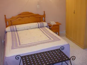 Hostal las Encinas - Image 2