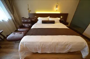 Manxin Hotel Xujiahui - Image 3