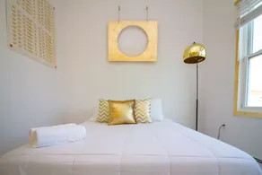 The High Tide Studio #4 Studio Bedroom Hotel Room by Redawning - Image 3