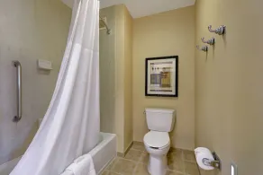 Hampton Inn & Suites Tahoe-Truckee - Image 3