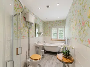 Gorgeous Home in Nr. Bowness-on-windermere With Garden - Image 4