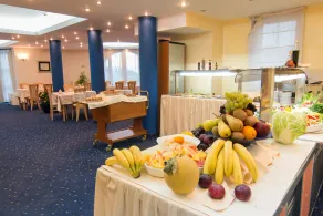 Blue Star Hotel - Image 4