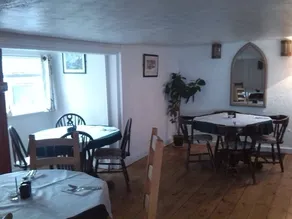Peterville Inn & Surf Lodge - Image 3