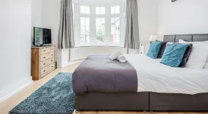 CONEN Hornchurch Apartment - Image 3