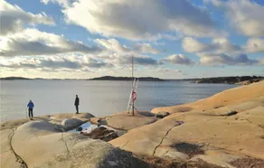 Beautiful Home in Västra Frölunda With 3 Bedrooms and Wifi - Image 4