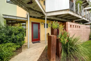 Remodeled E Cesar Chavez Condo by RedAwning - Image 4