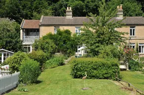 Brooks' View - Romantic Cottage Escape with Picturesque Riverside Gardens in Bath - Image 4