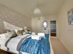Beautiful Apartment With sea View and Balcony, Near Shops and Pubs - Image 3