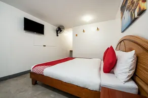 Crave Park by OYO Rooms - Image 5