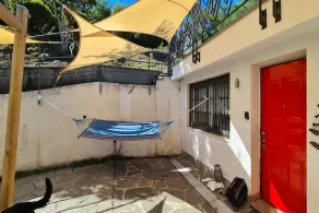 Red Door Apartment Private Terrace - Image 3