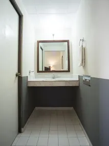 Hotel 88 Inn - Image 3