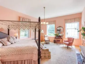 Smithfield Farm Bed and Breakfast - Image 4