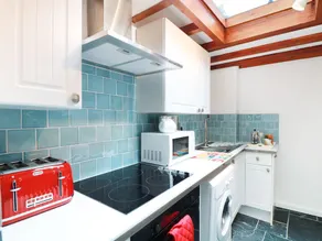 Shell Cottage - Image 2