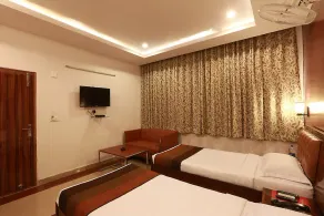 Pawanputra Hotel - Image 4