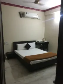 Hotel D.K. Residency - Image 4