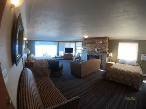 Twin Pines Resort - Image 2