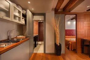 LMV Exclusive Venice Apartments - Image 2