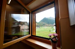 Chalet Sunshine - Image 2